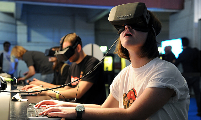 Oculus Rift; fot.: Bago Games / flickr.com / CC-BY-2.0